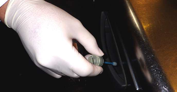 冷蔵庫取手 拭き取り検査